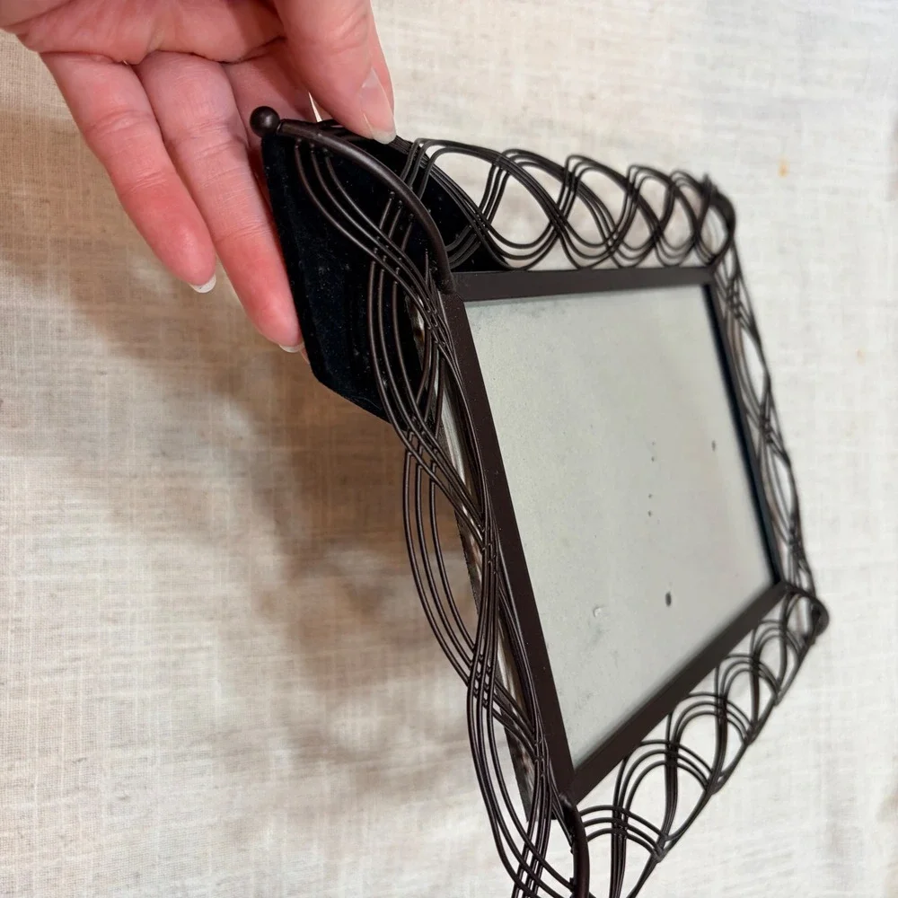 Burnes‎ of Boston 5x7 Photo Frame Dark Bronze Woven Wire Lattice Metal Filigree